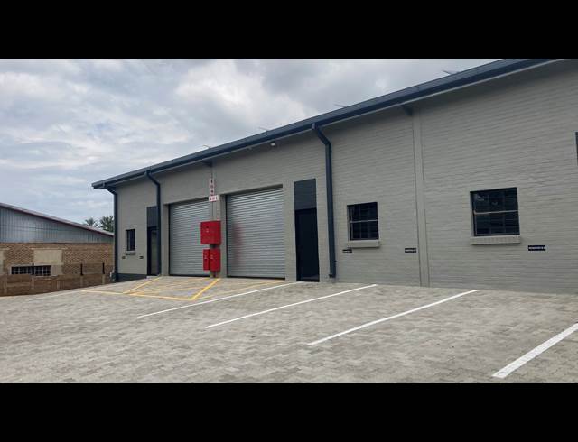 120M² WAREHOUSE TO LET IN FERNDALE