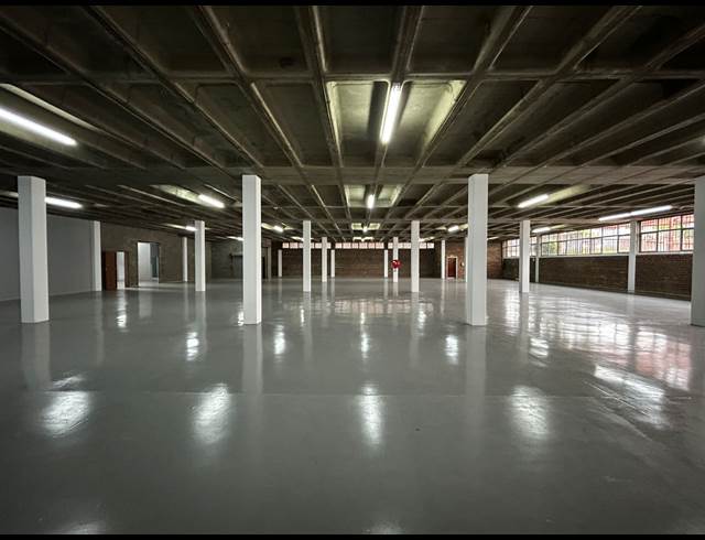 2,082M² WAREHOUSE TO LET IN WYNBERG