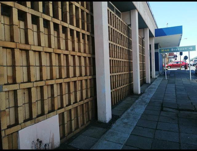 125M² OFFICE RENTED IN SPRINGS CENTRAL
