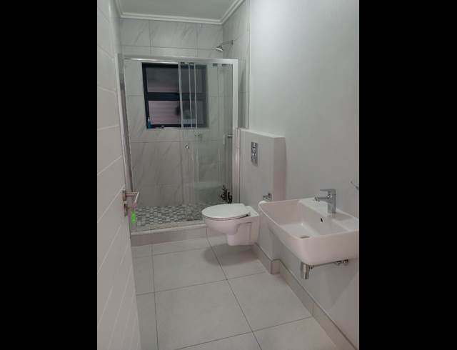 2 BEDROOM APARTMENT TO LET IN UMHLANGA RIDGE