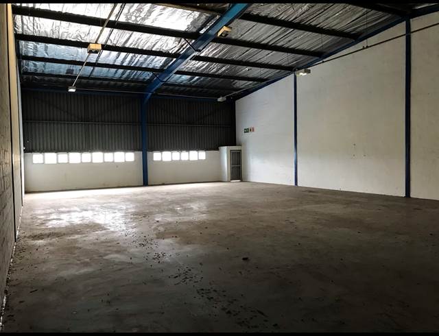 363M² FACTORY TO LET IN WESTMEAD