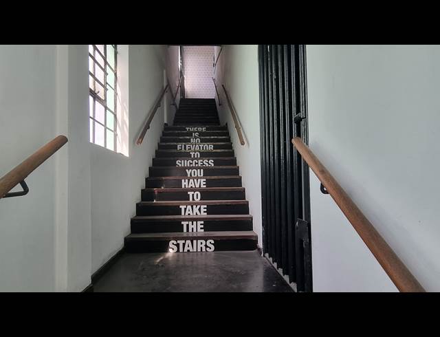 330M² SERVICED OFFICE TO LET IN WOODSTOCK