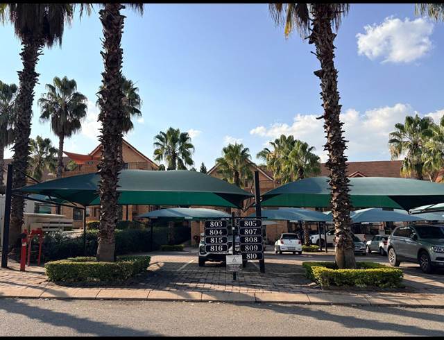 111M² OFFICE TO LET IN FOURWAYS