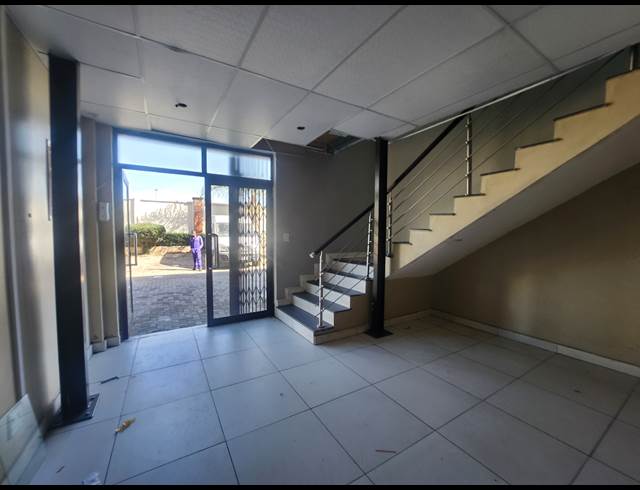 400M² WAREHOUSE TO LET IN ALLANDALE