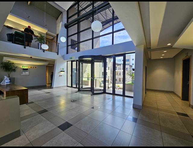 877M² OFFICE TO LET IN CENTURY CITY