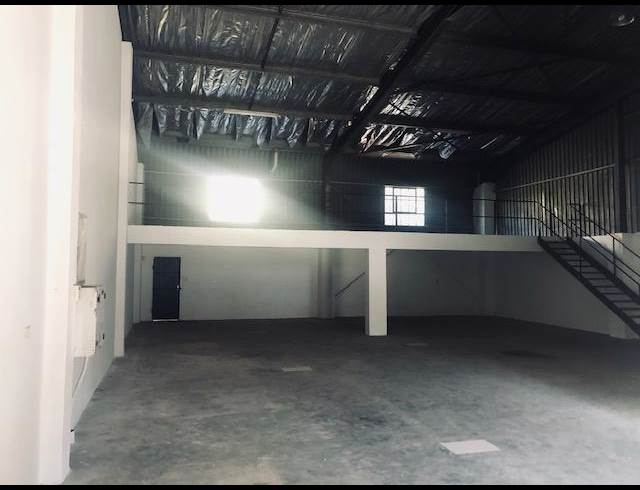 341M² WAREHOUSE TO LET IN BRIARDENE