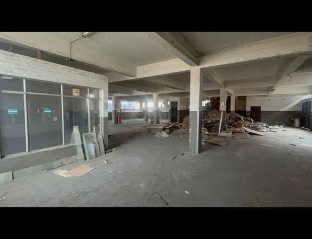 1,680M² WAREHOUSE TO LET IN BOOYSENS