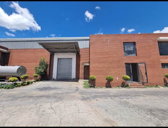 1,400M² WAREHOUSE TO LET IN ALBERTON NORTH