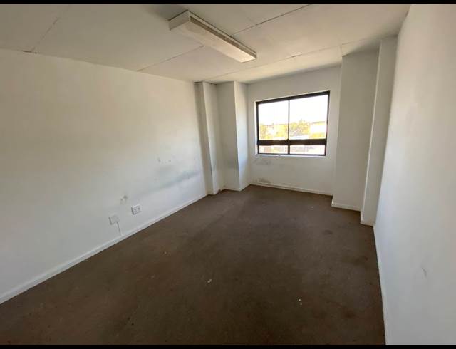 500M² WAREHOUSE TO LET IN KILLARNEY GARDENS