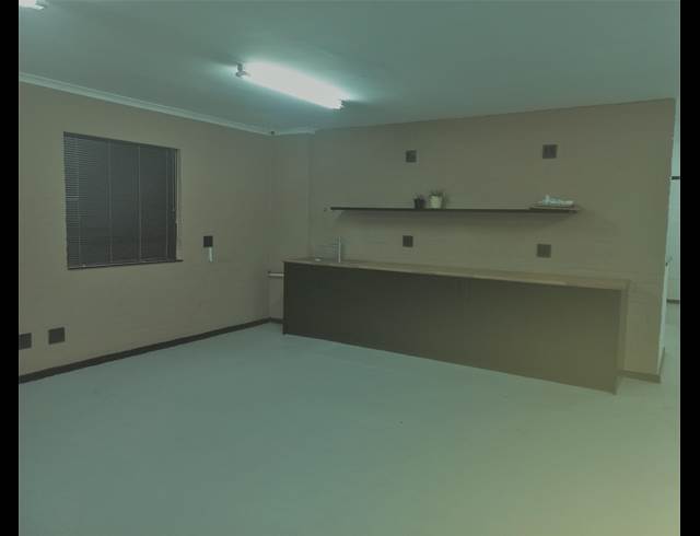 275M² SHOWROOM TO LET IN MAITLAND