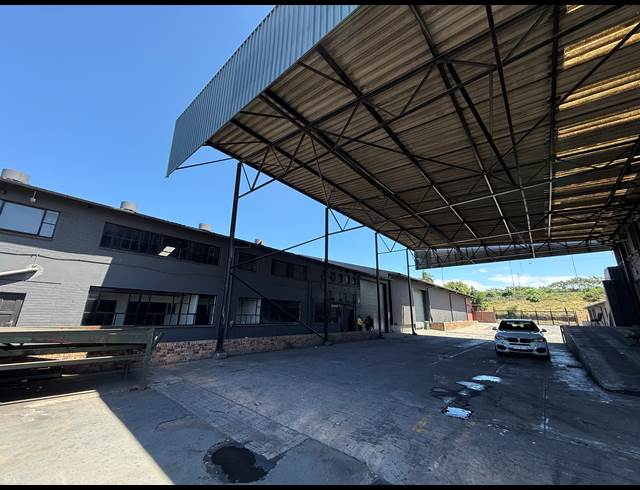 2,357M² WAREHOUSE TO LET IN ROSSBURGH