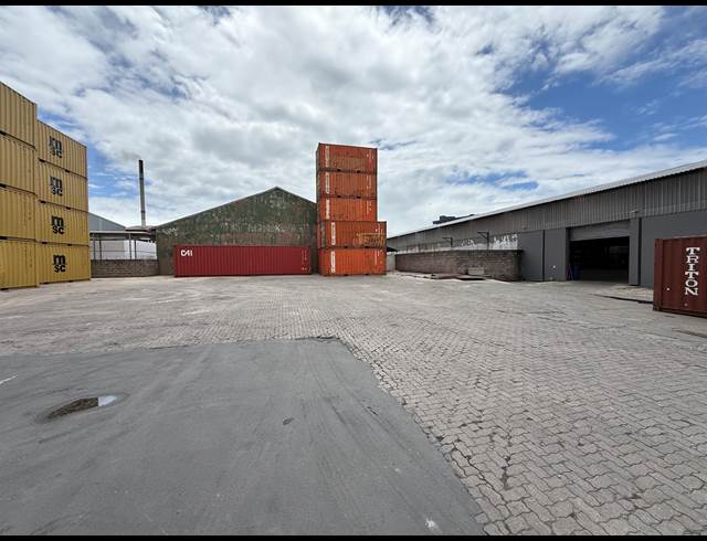 2,500M² WAREHOUSE TO LET IN CLAIRWOOD