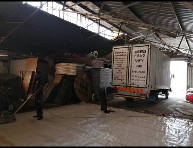 1,000M² WAREHOUSE TO LET IN FORDSBURG