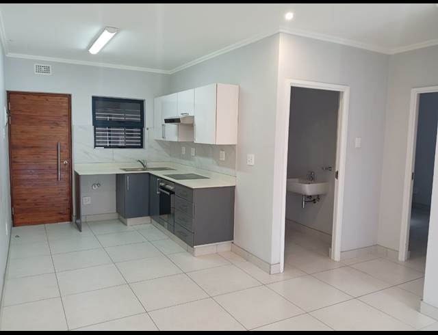 2 BEDROOM APARTMENT TO LET IN UMHLANGA RIDGE