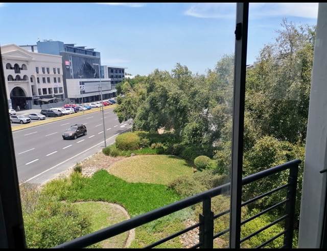 138M² OFFICE TO LET IN TYGER VALLEY