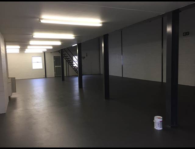248M² WAREHOUSE RENTED IN CAPRICORN