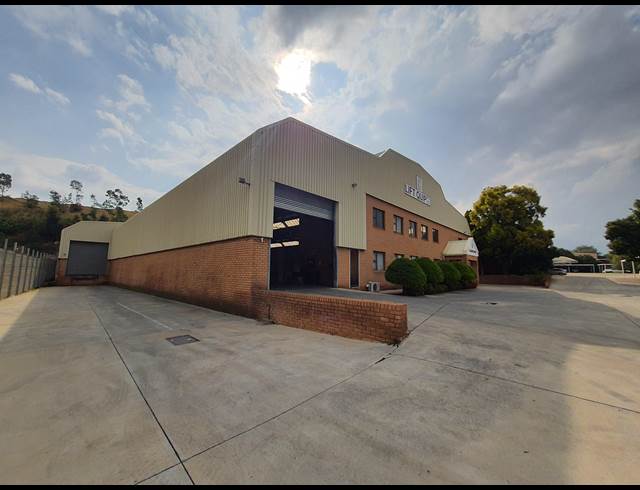 1,515M² WAREHOUSE RENTED IN HERIOTDALE