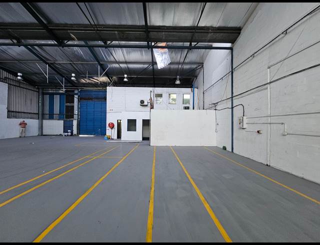 759M² WAREHOUSE TO LET IN BELLVILLE SOUTH