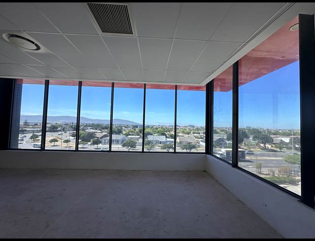 353M² RETAIL TO LET IN MILNERTON CENTRAL