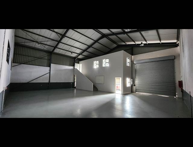 232M² WAREHOUSE TO LET IN RIVERGATE