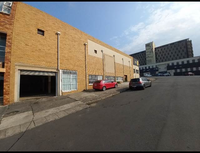 342M² WAREHOUSE TO LET IN EAST LONDON CENTRAL