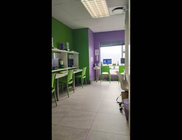 50M² OFFICE TO LET IN MELODIE