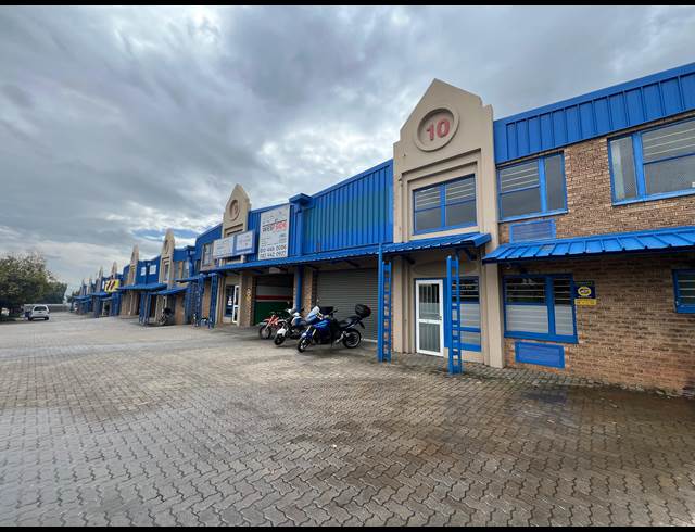 320M² WAREHOUSE TO LET IN LASER PARK