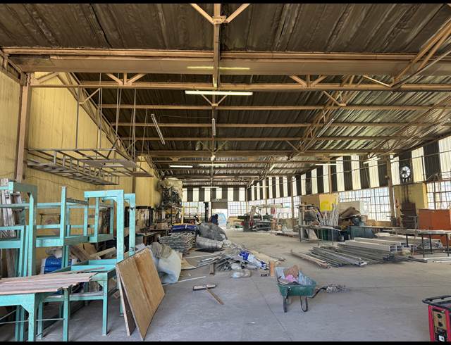 683M² FACTORY TO LET IN WADEVILLE