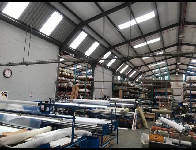 1,443M² WAREHOUSE TO LET IN STIKLAND INDUSTRIAL