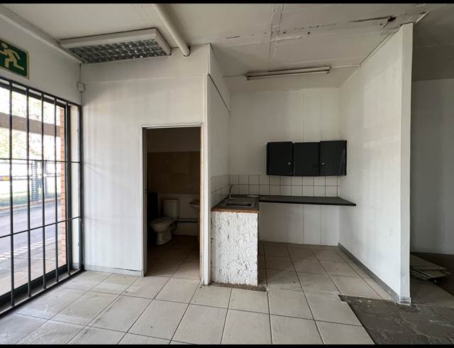209M² WAREHOUSE TO LET IN HIGHVELD