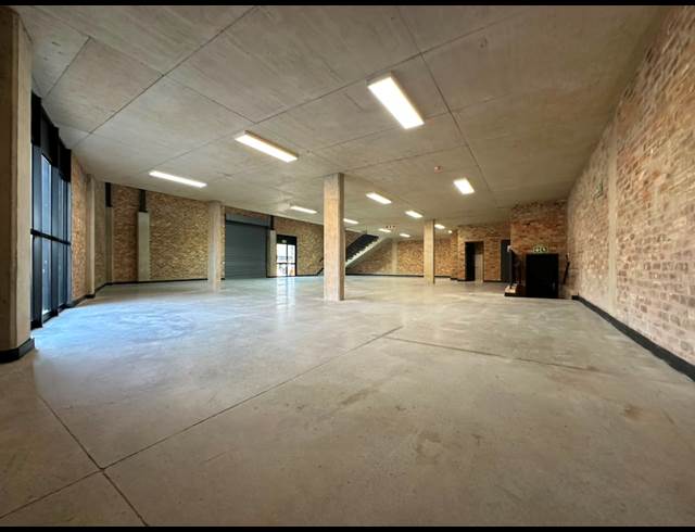 499.29M² WAREHOUSE TO LET IN RIVERSANDS