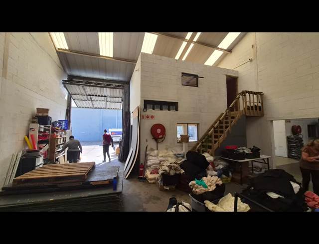 300M² WAREHOUSE TO LET IN KILLARNEY GARDENS