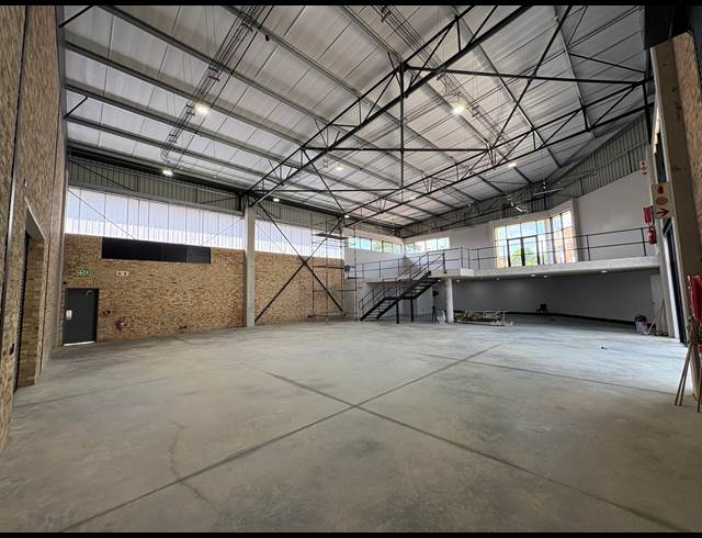 445M² WAREHOUSE TO LET IN STRIJDOMPARK