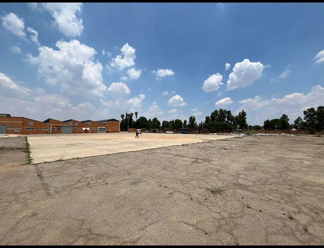 10,001M² INDUSTRIAL YARD TO LET IN NEW ERA