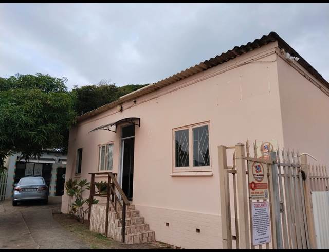 40M² BUILDING TO LET IN AMANZIMTOTI