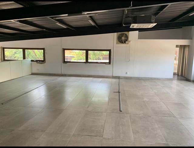 800M² OFFICE TO LET IN BOKSBURG NORTH