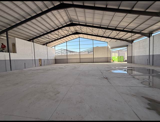 822M² WAREHOUSE TO LET IN BLACKHEATH INDUSTRIAL
