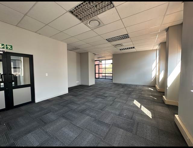 93.50M² OFFICE TO LET IN HIGHVELD TECHNOPARK