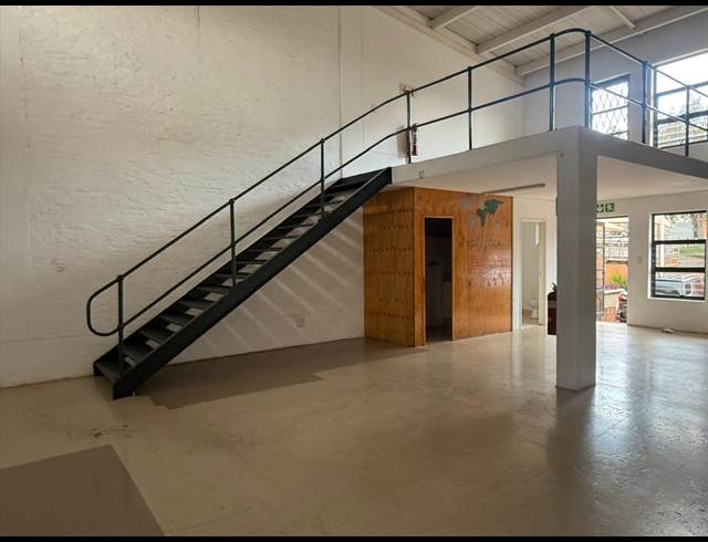 117M² WAREHOUSE TO LET IN BARBEQUE DOWNS