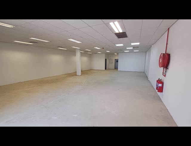 196M² RETAIL TO LET IN RIVERSIDE PARK