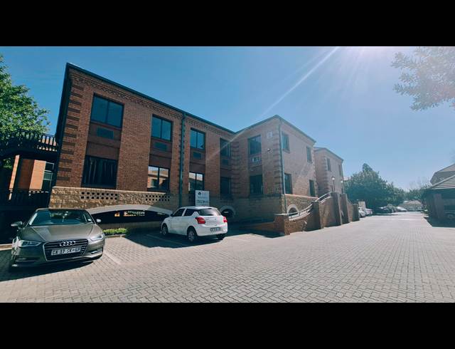 379M² OFFICE TO LET IN MENLYN