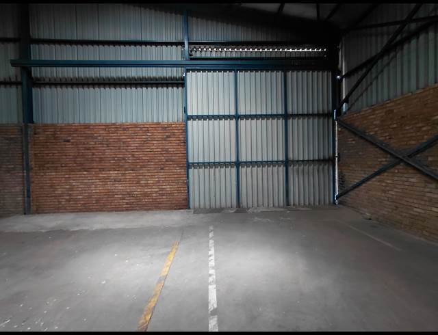 1,848M² WAREHOUSE TO LET IN POMONA