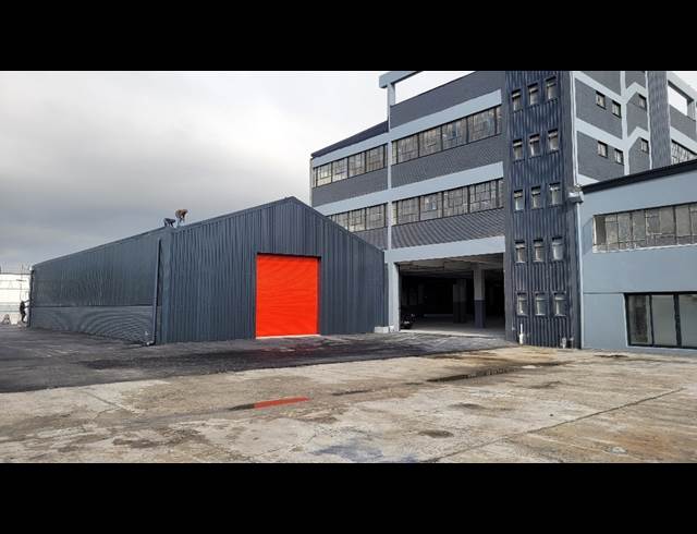 7,193M² WAREHOUSE TO LET IN EPPING INDUSTRIAL