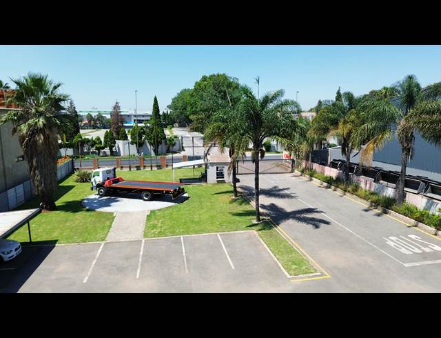 10,204M² INDUSTRIAL YARD TO LET IN BARDENE
