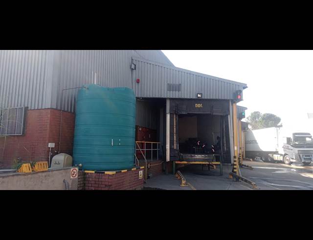 5,883M² WAREHOUSE TO LET IN ORMONDE