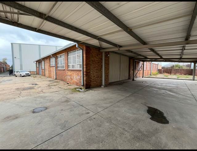 750M² WAREHOUSE TO LET IN NEW ERA