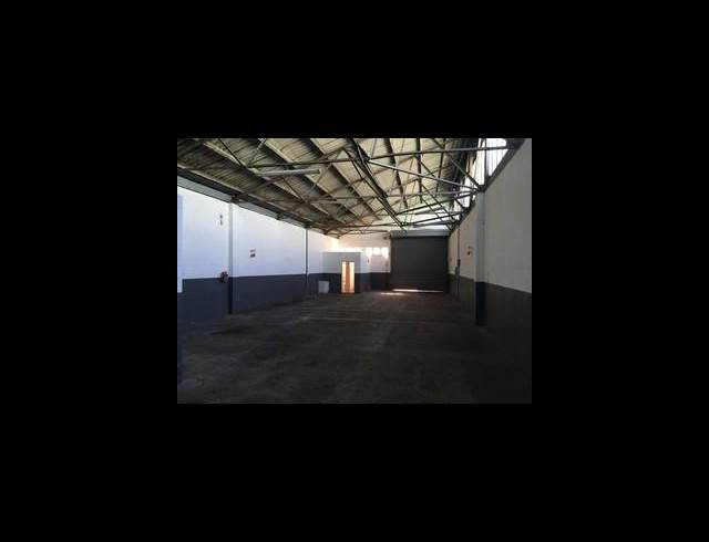 220M² WAREHOUSE TO LET IN EPPING INDUSTRIAL