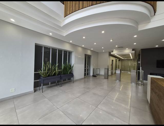 724M² OFFICE TO LET IN SANDTON CENTRAL