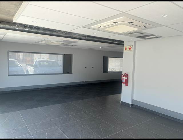 3,061M² WAREHOUSE TO LET IN BLACKHEATH INDUSTRIAL