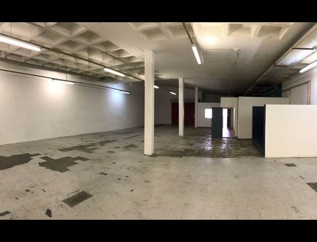 300M² WAREHOUSE RENTED IN STRIJDOMPARK